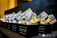 数字化转型神助攻！巅峰国际官网科技建设项目双双获2019IDC最佳创新奖